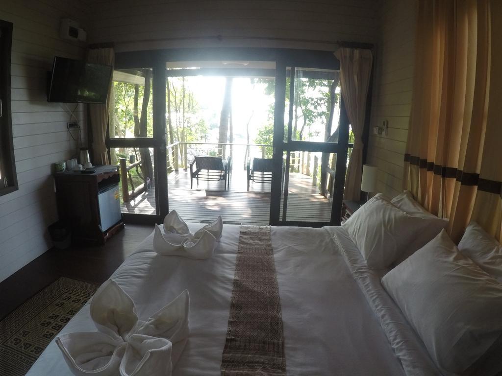 Ao Muong Beach Resort Ko Tao Bagian luar foto