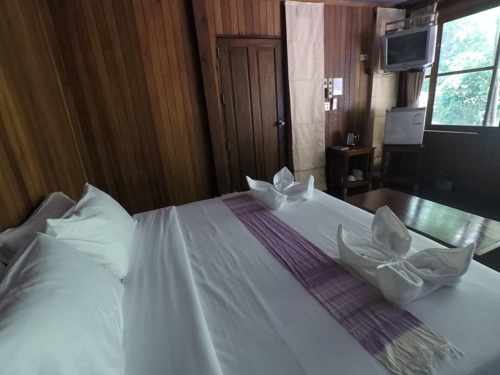 Ao Muong Beach Resort Ko Tao Bagian luar foto